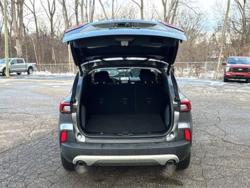 Used 2023 Ford Escape Active image 29