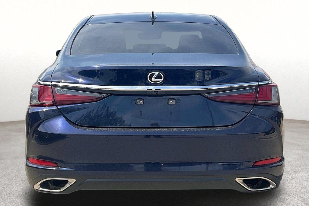 Used 2022 Lexus ES 350 w/ Premium Package FWD image 5