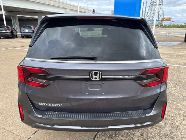 Used 2025 Honda Odyssey EX-L image 3