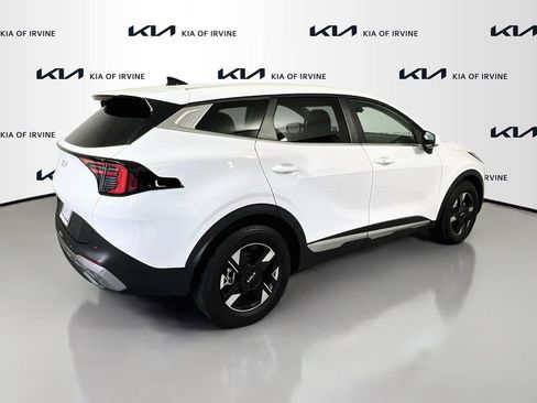 Certified 2026 Kia Sportage LX FWD image 9