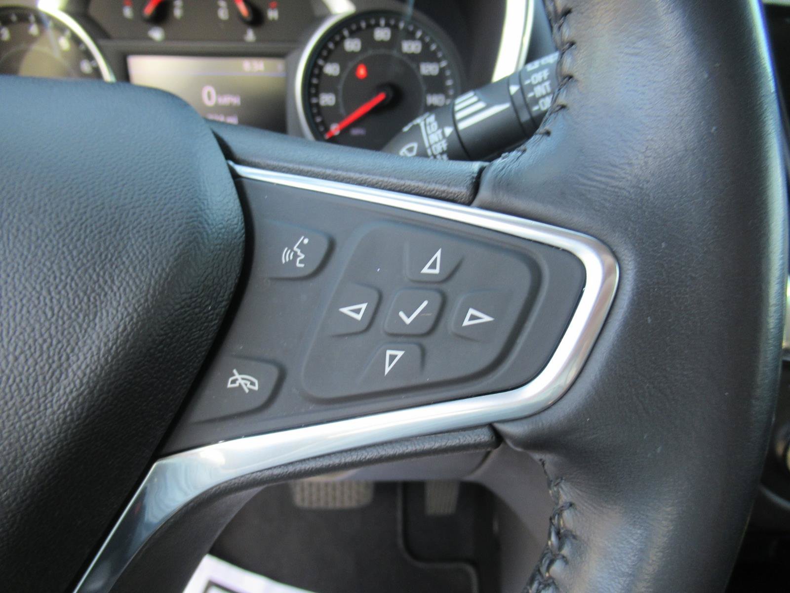 Used 2019 Chevrolet Equinox Premier FWD image 25