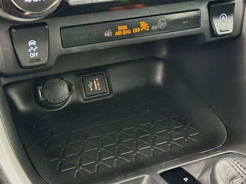 Certified 2025 Toyota RAV4 XLE FWD image 26