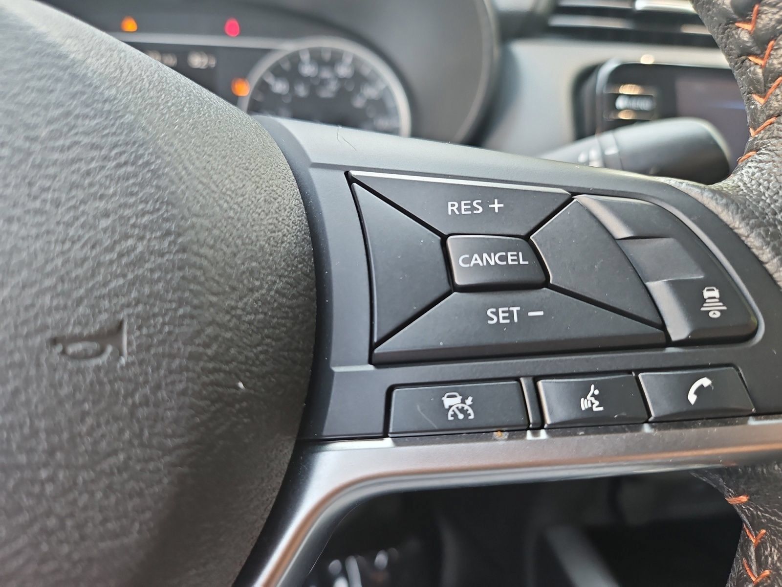 Used 2025 Nissan Versa SR w/ Trunk Package FWD image 29