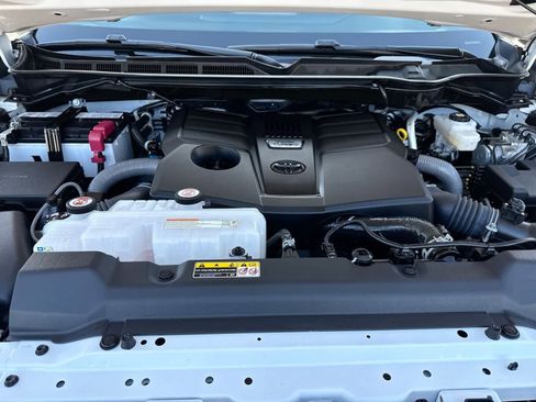 Used 2025 Toyota Tundra SR image 30