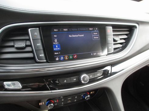 Certified 2022 Buick Enclave Avenir w/ Avenir Technology Package image 28