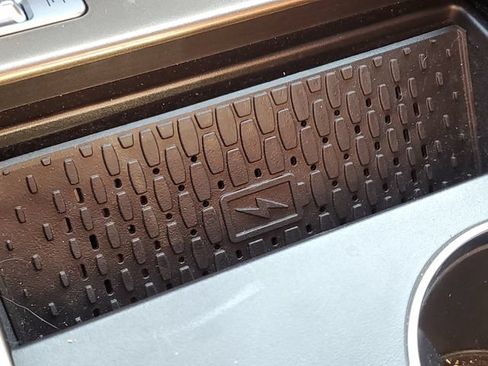Used 2025 Lincoln Nautilus Black Label w/ Jet Appearance Package AWD/4WD image 25
