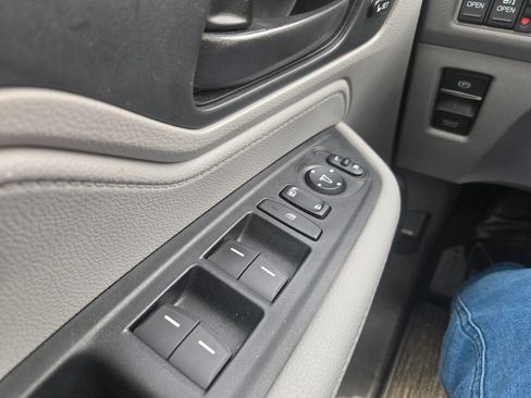 Used 2024 Honda Odyssey EX-L image 39