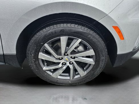 Used 2022 Chevrolet Equinox Premier w/ LPO, Cargo Package image 27