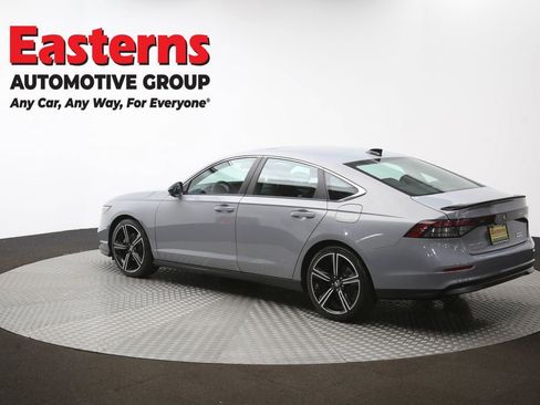 Used 2025 Honda Accord Sport image 64