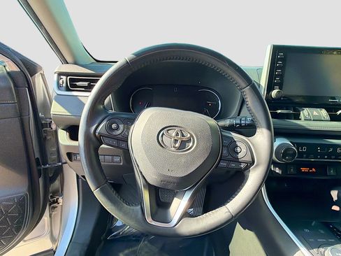 Used 2019 Toyota RAV4 Limited w/ Carpet Mat Package image 34