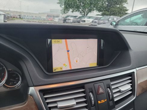 Used 2012 Mercedes-Benz E 350 Sedan image 18