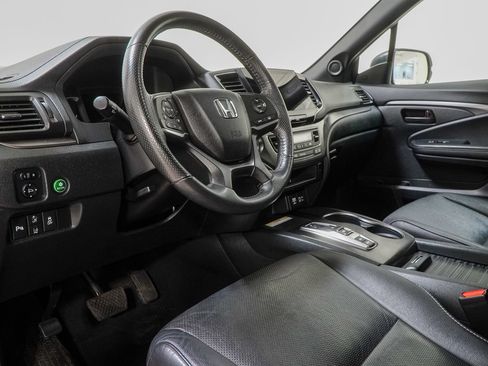 Used 2023 Honda Passport EX-L image 19