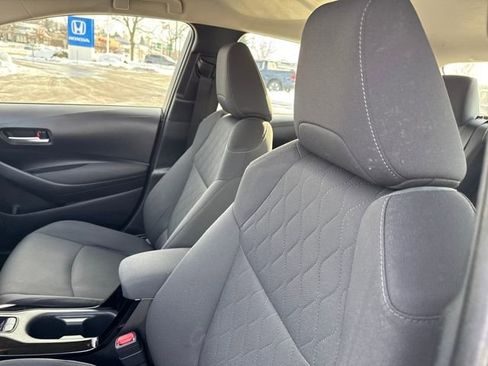 Used 2021 Toyota Corolla LE image 12