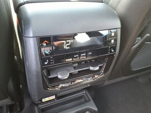 New 2026 Jeep Grand Cherokee L Limited AWD/4WD image 15
