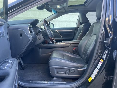 Used 2019 Lexus RX 350L FWD image 9
