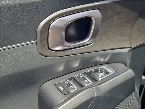 Certified 2025 Kia Sorento X-Line EX AWD/4WD image 52