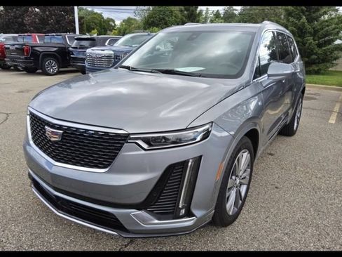 Used 2025 Cadillac XT6 Premium Luxury w/ Platinum Package AWD/4WD image 1