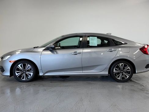 Used 2017 Honda Civic EX-T image 2