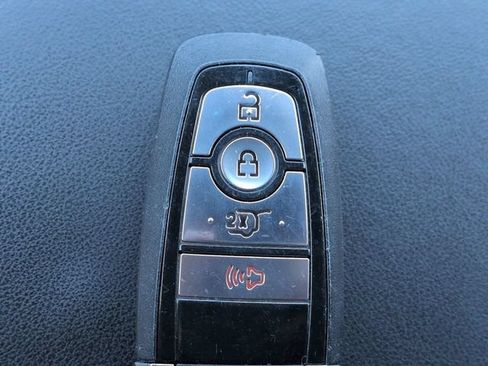 Used 2020 Ford Explorer XLT RWD image 27