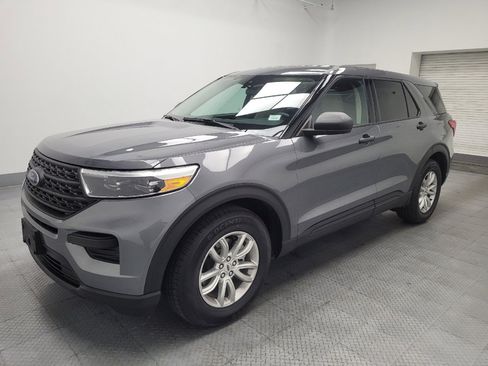 Used 2021 Ford Explorer 2WD image 2