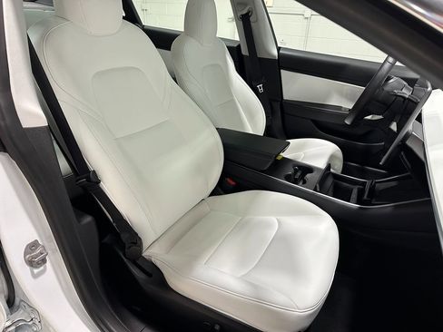 Used 2020 Tesla Model 3 Performance image 10