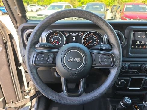 Used 2023 Jeep Gladiator Sport w/ Trailer Tow Package AWD/4WD image 29