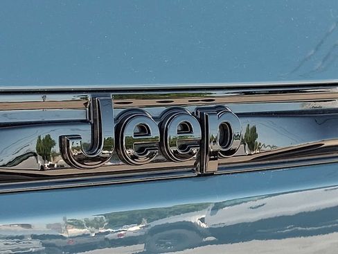 Used 2026 Jeep Grand Cherokee Limited w/ Limited Altitude Package AWD/4WD image 34