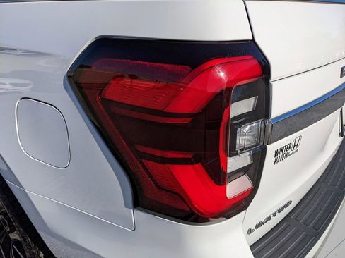 Used 2024 Ford Expedition Limited image 25