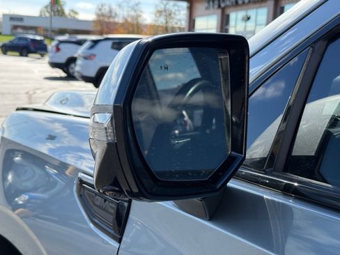 Used 2023 GMC Yukon AT4 w/ AT4 Premium Plus Package image 41