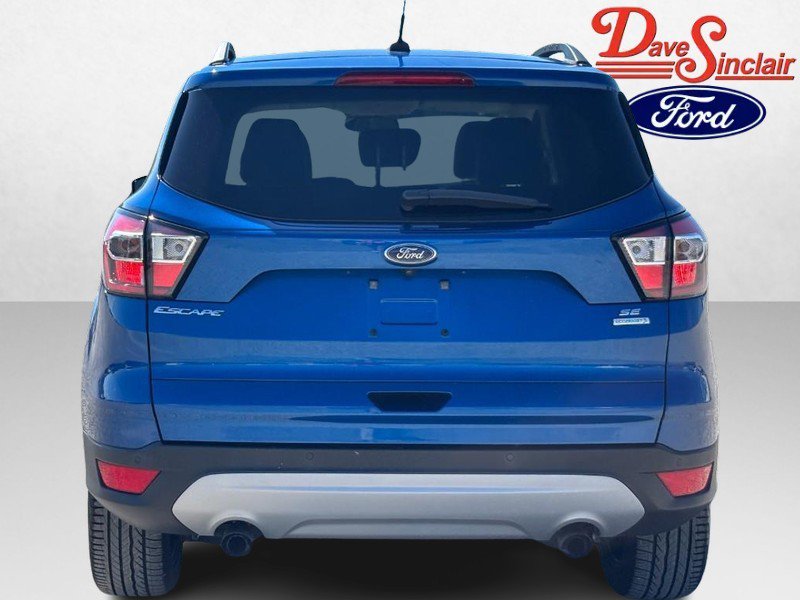 Used 2017 Ford Escape SE w/ SE Leather Comfort Package FWD image 8