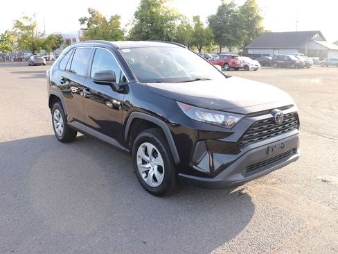 Used 2019 Toyota RAV4 LE w/ Carpet Mat Package AWD/4WD image 3