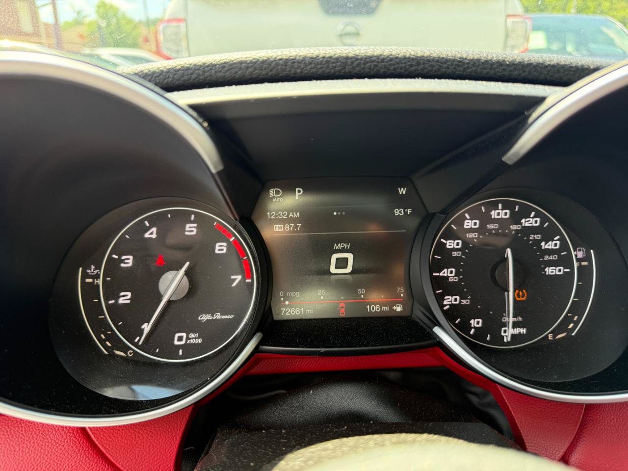 Used 2019 Alfa Romeo Giulia Ti Sport w/ Quick Order Package 22U Sport RWD image 27