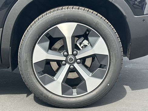 New 2026 Volvo XC40 B5 Plus w/ Climate Package image 23