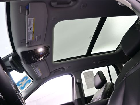 Used 2023 Jeep Grand Cherokee Limited image 18