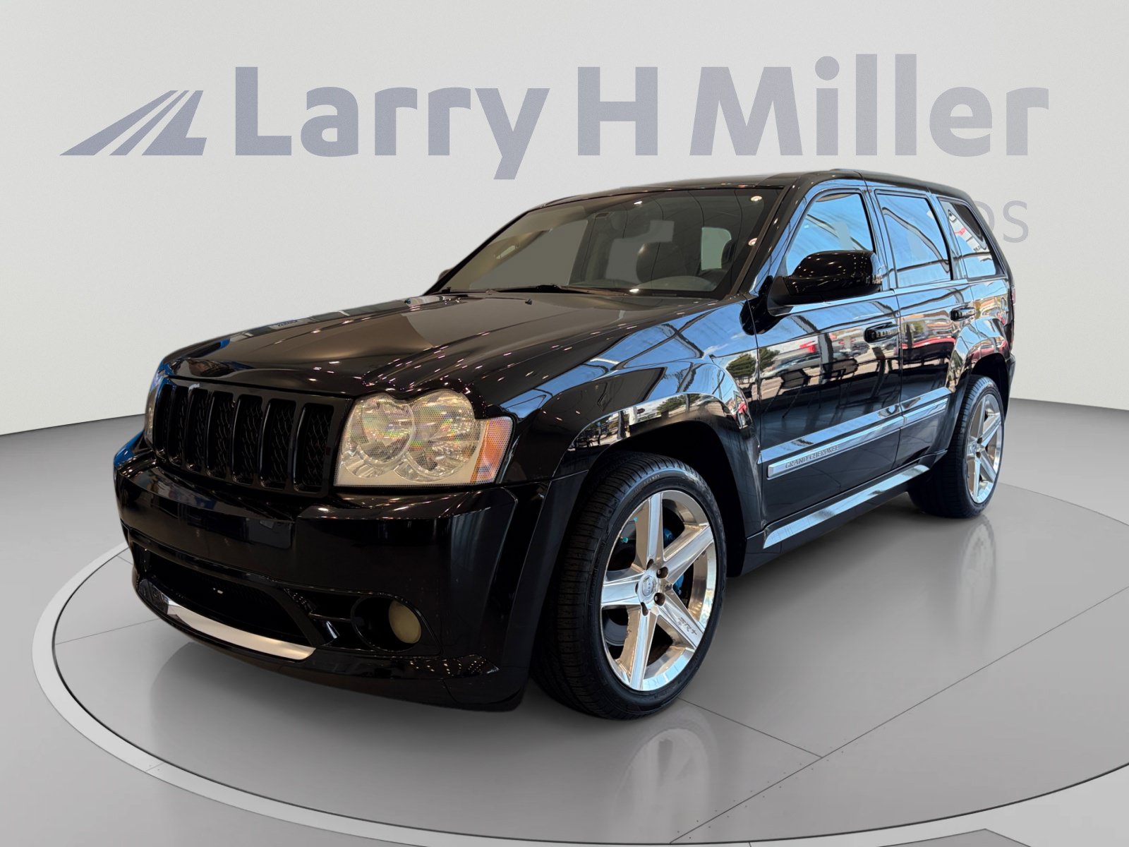 Used 2006 Jeep Grand Cherokee SRT8 w/ SRT Option Group I AWD/4WD image 1