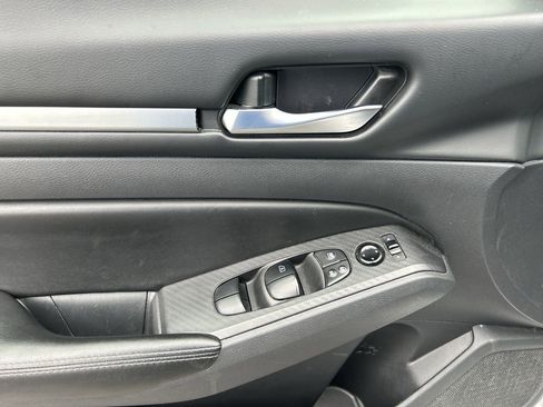 Used 2023 Nissan Altima 2.5 SV image 20