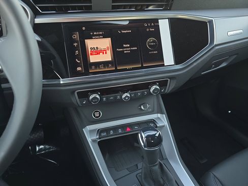 New 2025 Audi Q3 2.0T Premium image 20