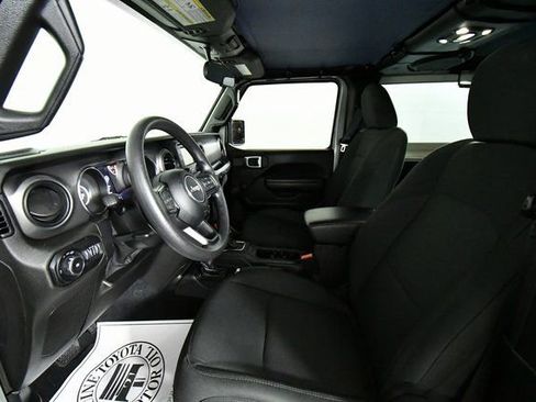 Used 2021 Jeep Wrangler Sport image 5