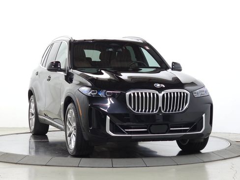 Used 2025 BMW X5 xDrive40i w/ Climate Comfort Package AWD/4WD image 1