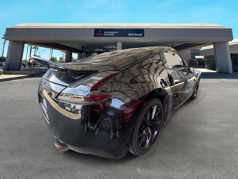 Used 2016 Nissan 370Z Coupe RWD image 6