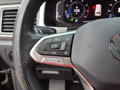 Used 2023 Volkswagen Atlas SEL R-Line image 27