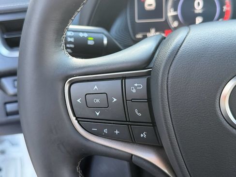 Used 2020 Lexus UX 200 w/ Premium Package FWD image 23