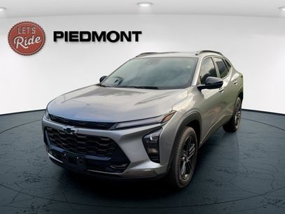 Used 2025 Chevrolet Trax ACTIV w/ Driver Confidence Package