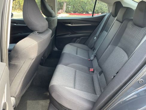 Used 2025 Toyota Camry LE image 23