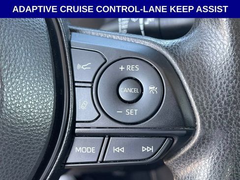 Used 2022 Toyota Corolla LE FWD image 11