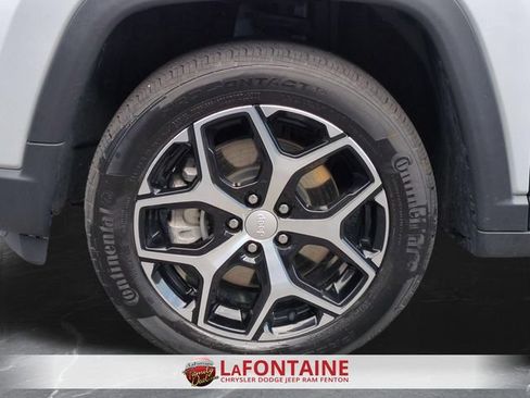 Used 2024 Jeep Compass Limited AWD/4WD image 32
