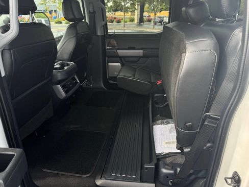 Used 2024 Ford F350 Lariat w/ Black Appearance Package image 31