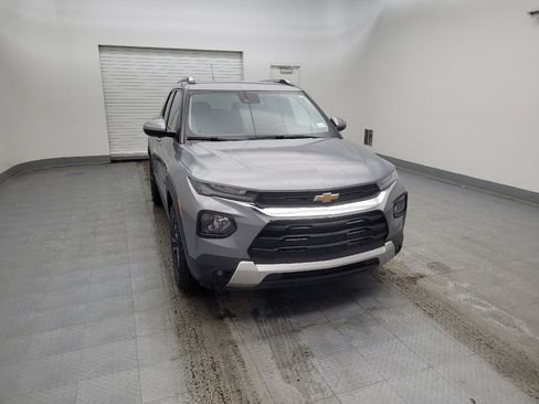 Used 2023 Chevrolet TrailBlazer LT FWD image 14