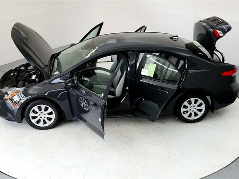 Certified 2023 Toyota Corolla LE image 24