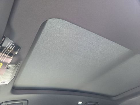 New 2026 Volkswagen Tiguan SE R-Line image 21